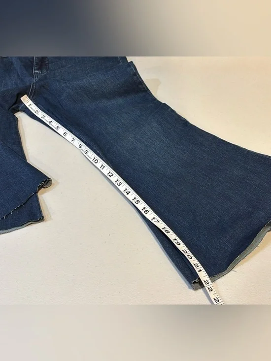 Jeans Free People Curvy High Rise Cropped Lace Up Dark Wash Stretch Waist Jeans - Picture 12 of 16